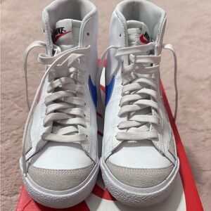 Nike Blazers Mid Sneakers